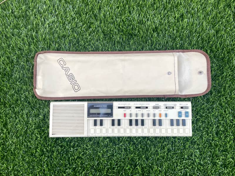 Casio VL-1 VL-Tone 29-Key Synthesizer Keyboard 1979 - 1984 - White image 1