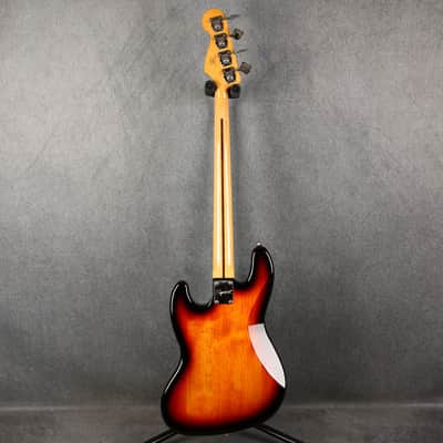 Squier Classic Vibe 70s Jazz Bass - 3 Tone Sunburst - 2nd Hand (166177) image 7