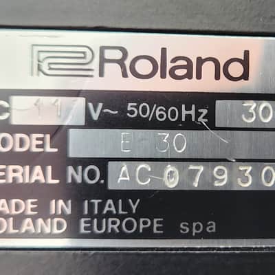 Roland E30 Intelligent Synthesizer 1988 Italy image 19