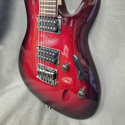 2025 Ibanez S521-BBS Standard Blackberry Sunburst image 2