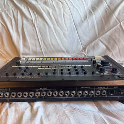Roland TR-808 (with Kenton MIDI ports) image 4