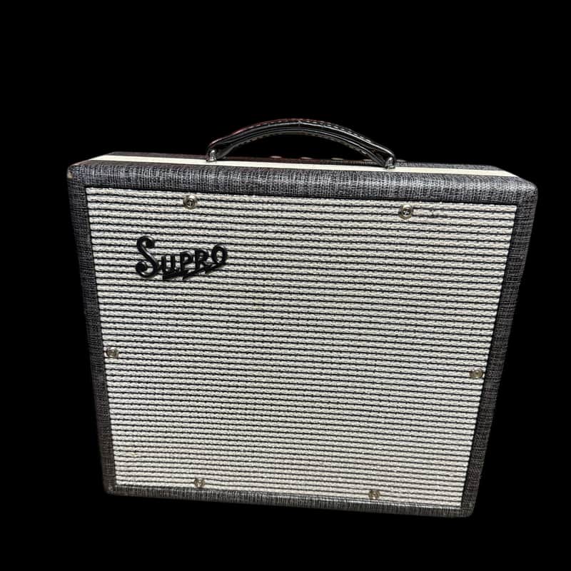 Supro 1610RT Comet 1x10 Combo Amp - x10030 image 1