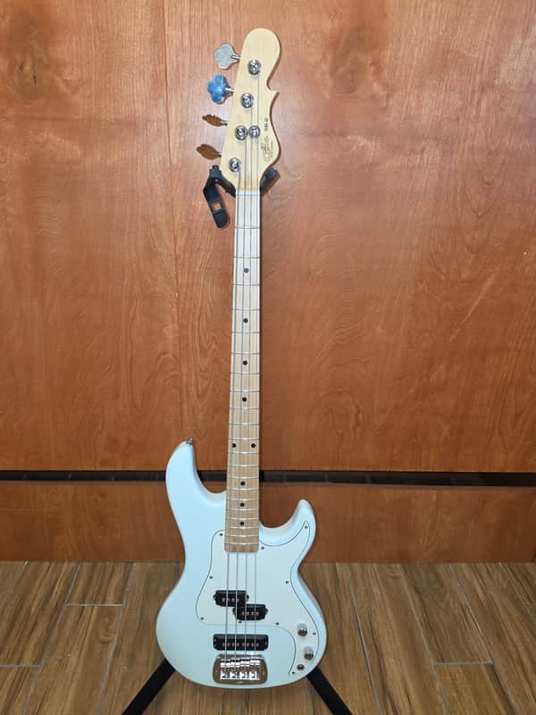 G&L Tribute Series SB-2
