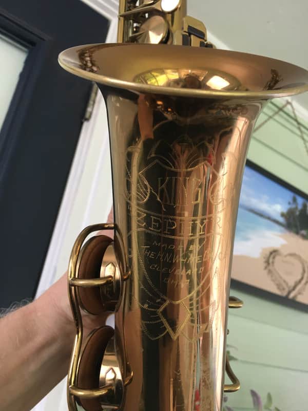 EXCELLENT KING 1945 ZEPHYR  SN2738XX ALTO SAXOPHONE ORIGINAL LAC. 3 RINGS TECH SERVICED READY TO PLAY DOUBLE SOCKET NECK SN MATCH KING CASE imagen 1