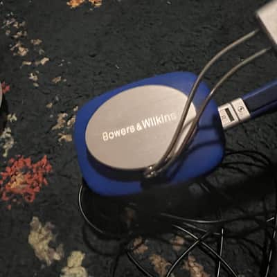 Bowers & Wilkins P5 - Blue image 3