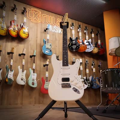 Suhr Classic S Antique Olympic White RW HSS image 6