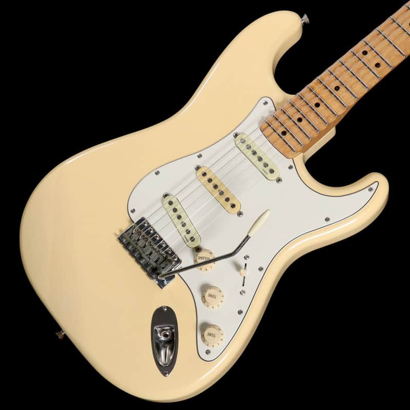 Fender Japan ST71-140YM YWH Yngwie Malmsteen Signature Model
