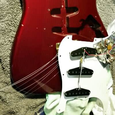 Fender THE STRAT 1980 Candy Apple Red VINTAGE GUITAR image 10