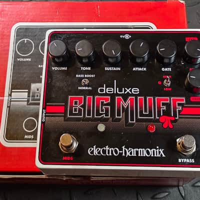 Electro-Harmonix Deluxe Big Muff Pi Distortion Fuzz / Sustainer Mids 2014 - Present - Black / Red image 2