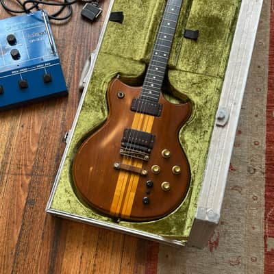 Roland G-808 Guitar Controller and GR-300 Polyphonic Synthesiser