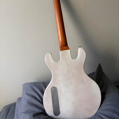 Mondell Custom Guitars DC German Carve Junior 2023 - Relic White Fox image 11