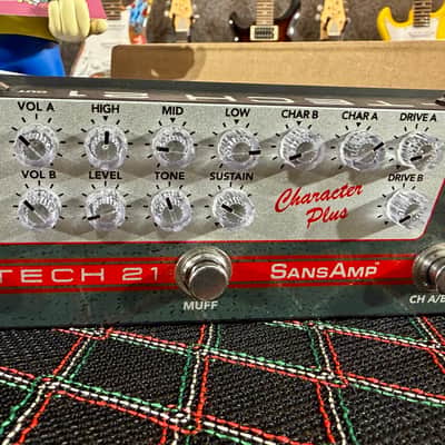 Eventide ENGLISH MUFF Character Plus Series (English Muffy  =  HiWatt-style + Big Muff-style) For Bass & Guitar image 4