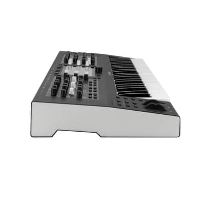 Waldorf Iridium Keyboard 49-Key Digital Synthesizer with Polyphonic Aftertouch and MPE Support image 5