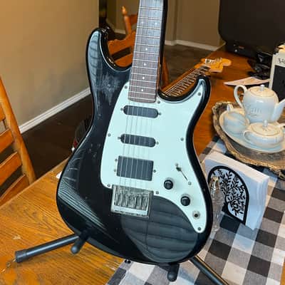 Ibanez Roadstar II RG200 1986 - ORIGINAL CASE! Black Cosmetic issues; perfect function AMAZING ACTION image 2