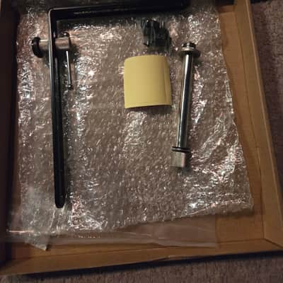 sE Electronics X1S Studio Bundle with Shockmount, RF-X Reflexion Filter, Pop Filter, Cable 2010s - Black image 3