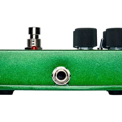 Electro-Harmonix Bass Big Muff Pi 2 Fuzz Pedal image 3