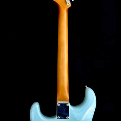 Fender Vintera III Early '60s Stratocaster 2025 - Sonic Blue image 5