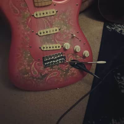 Fender Stratocaster 1985 made in Japan. All original. Paisley Pink. The Pink Panther. image 12