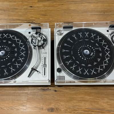 Technics SL-1200MK7 Silver Turntables Pair with Ortofon Concorde Cartridges image 3