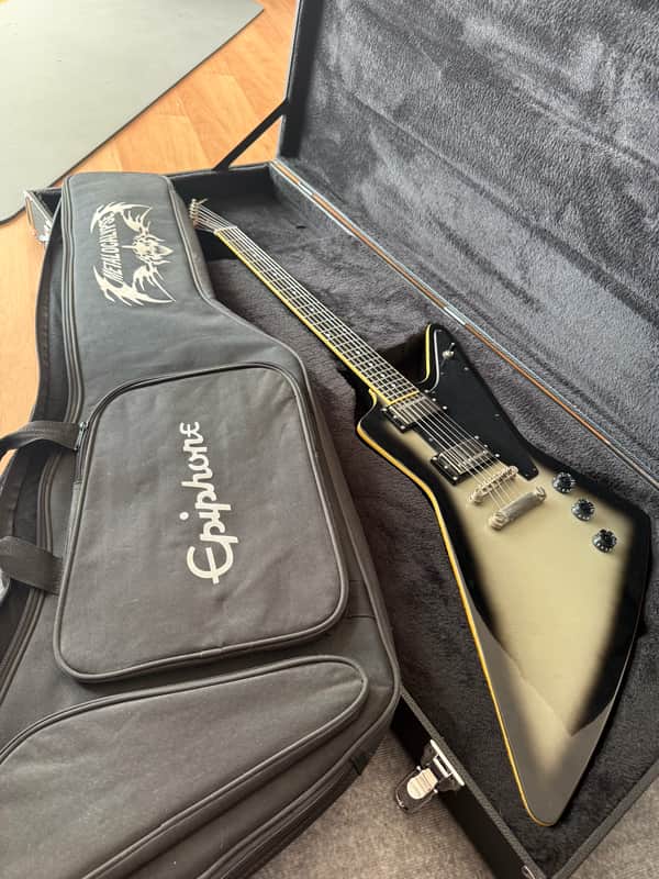 Epiphone Brendon Small Signature Thunderhorse Explorer | Reverb Canada