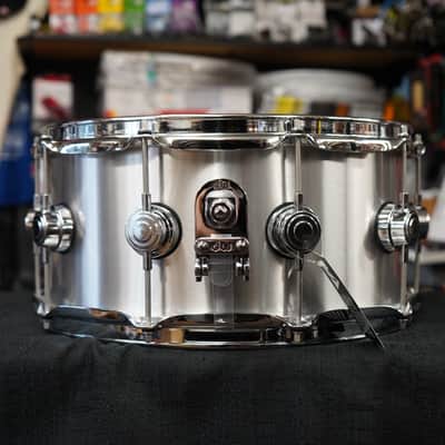 DW USA Collectors Series 6.5x14'' Thin Aluminum 1MM Shell Snare Drum w/ Chrome Hdw. image 2