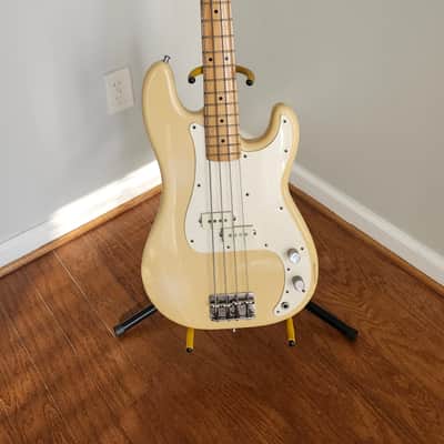 Fender 1983 Precision Bass image 2