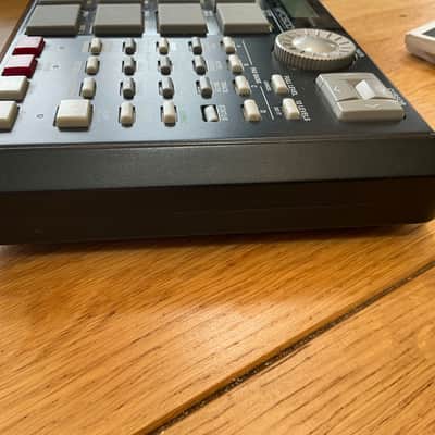 Akai MPC500 Music Production Center 2006 - 2013 - Black image 4