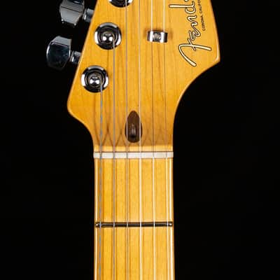 Fender American Professional II Stratocaster 3-Color Sunburst Maple Fingerboard (139) image 5