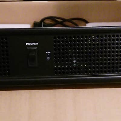 QSC RMX850a RMXa Series Rack-Mounted Power Amp Amplifier **mint-in-box!! - w/ Fast & Free shipping! image 1