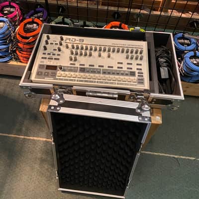 Behringer RD-9 Rhythm Designer (with NICE CASE) image 2