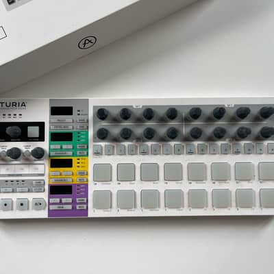 Arturia BeatStep Pro MIDI Controller 2017 - Present - White