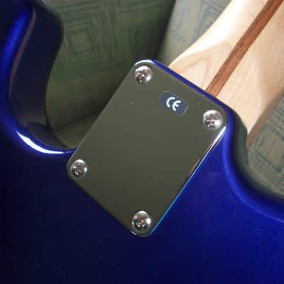 Fender Standard Stratocaster with Maple Fretboard 1998 - 2001 - Midnight Blue image 12