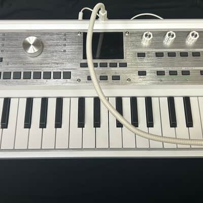 Korg MicroKORG 2 37-Key Synthesizer/Vocoder image 1