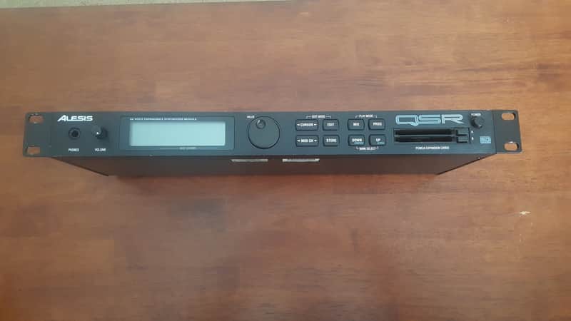 Alesis QSR image 1