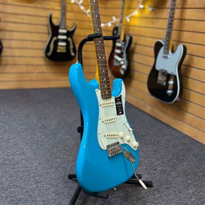 Fender American Pro II Stratocaster, 2023, Miami Blue with Hardshell Case image 6