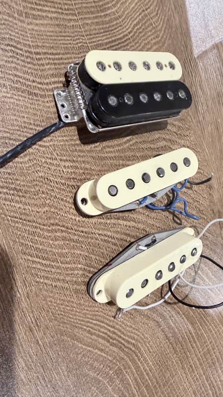 Fender American Pro II 2023 - Black and Beije image 1