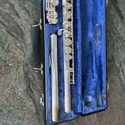 1980's Bundy/Selmer 'Student Line' Flute Outfit image 1