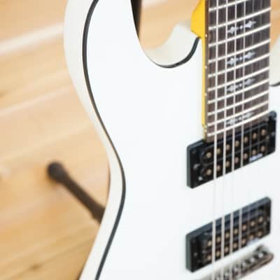 Schecter Omen-7 - Vintage White image 7