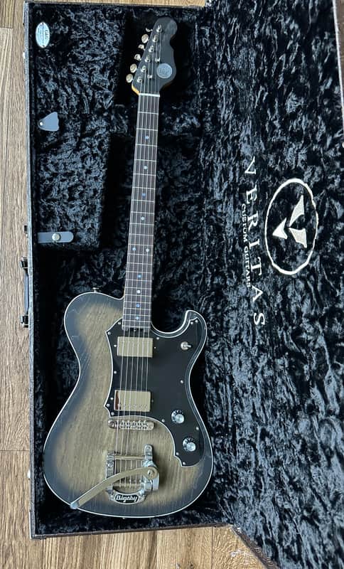 Veritas Custom Portlander 2023 - Grizzly Burst image 1