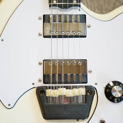 1970's Ovation Breadwinner Electric Guitar White + OHSC image 4