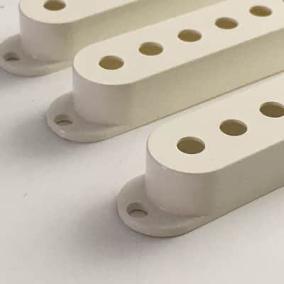 Seymour Duncan Fender Stratocaster Guitar Pickup Strat Covers White NOS Sealed image 4