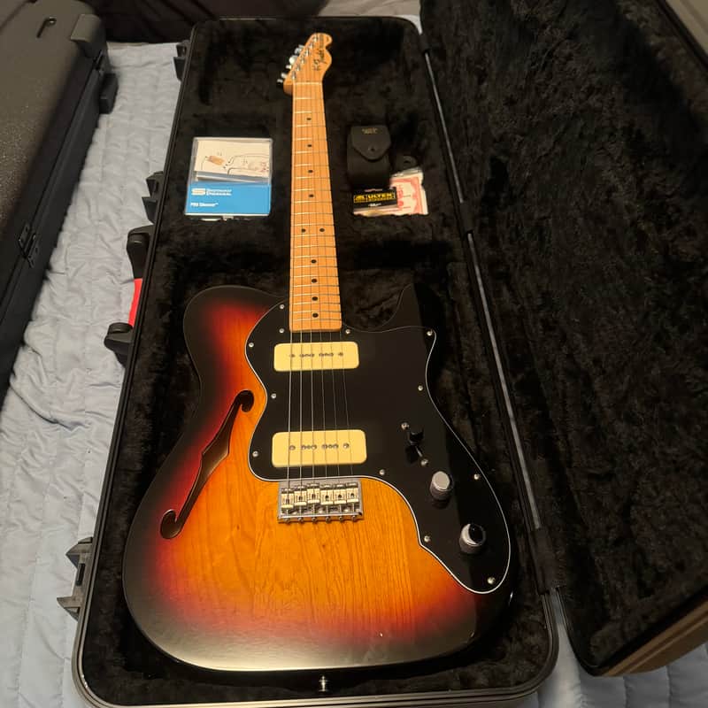 Fender Classic Series '72 Telecaster Thinline