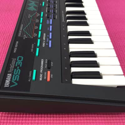 Yamaha VSS-30 Vintage Sampler Synthesizer Keyboard + Case image 6