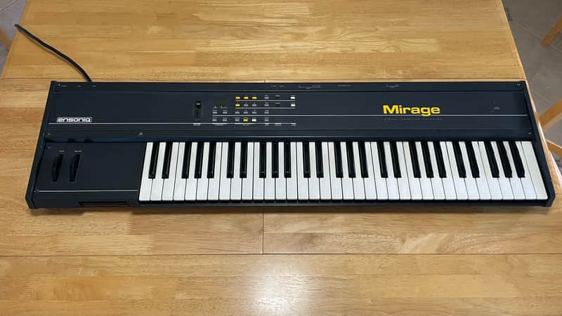 Ensoniq Mirage DSK-8 Digital Sampling Keyboard 1984 - Grey