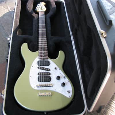 Ernie Ball/Musicman Steve Morse Metal Flake Green image 3
