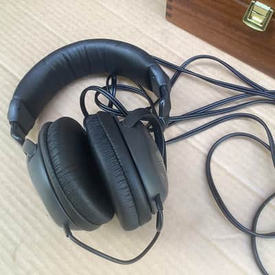 Sony MDR-CD550 Vintage Headphones Digital Reference monitor MDR CD 550 with original box image 8