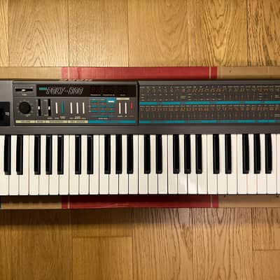 Korg Poly-800 incl. Original Box! Top Condition