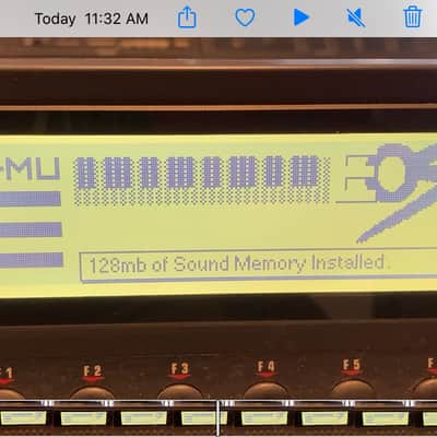 E-MU Emulator IV EIV x Hollywood Gold edition sampler, 2 Gig internal drive, 128 Mb RAM, EFX board image 9