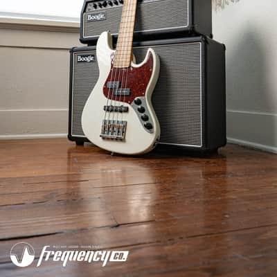 Gregg Guitars PJ5 Bass in Olympic White with an Chambered Ash Body and Roasted Flamed Maple Neck image 17