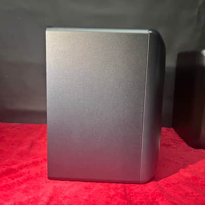 KRK RP-8 Rokit G4 2-Way 8" Active Studio Monitors (Pair) 2019 - 2021 - Black image 2